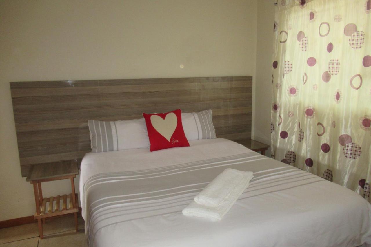 Pab-Love Guest House Kuruman Exterior foto