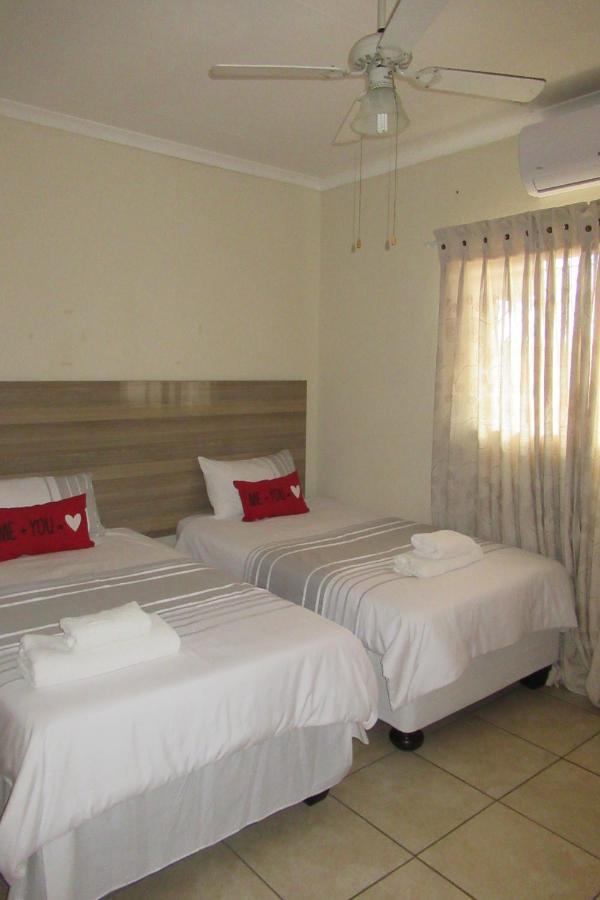 Pab-Love Guest House Kuruman Exterior foto