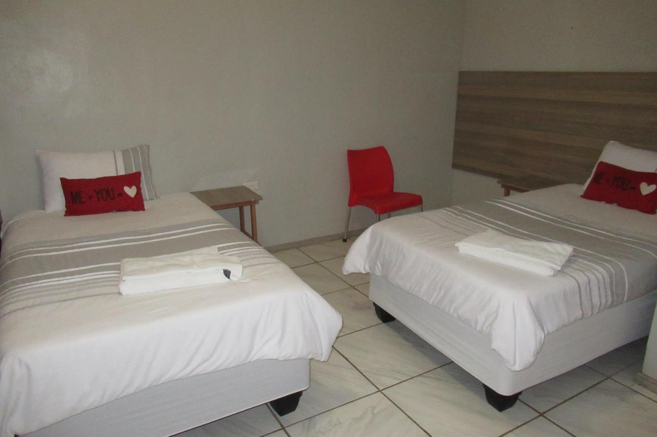 Pab-Love Guest House Kuruman Exterior foto