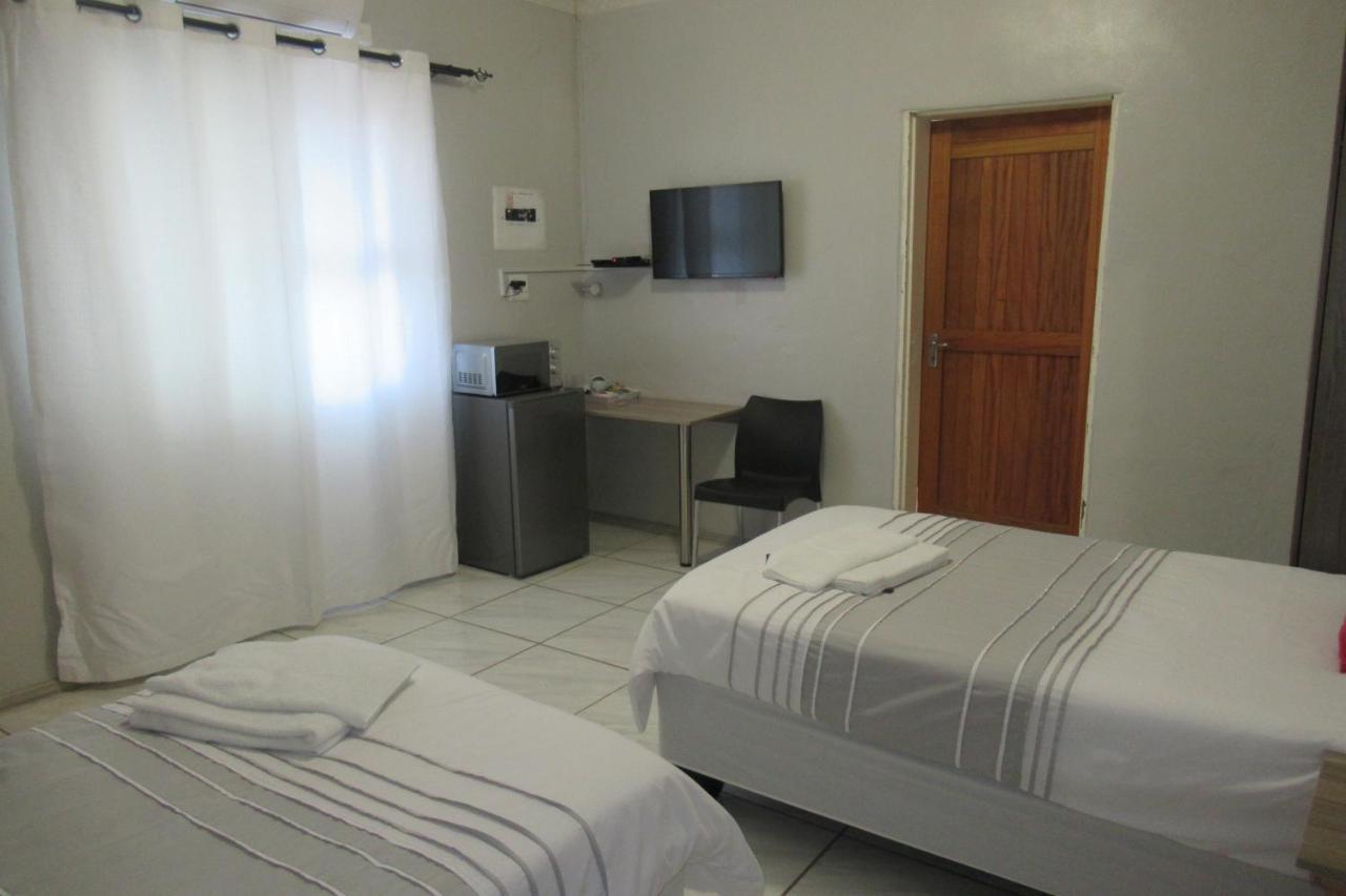 Pab-Love Guest House Kuruman Exterior foto