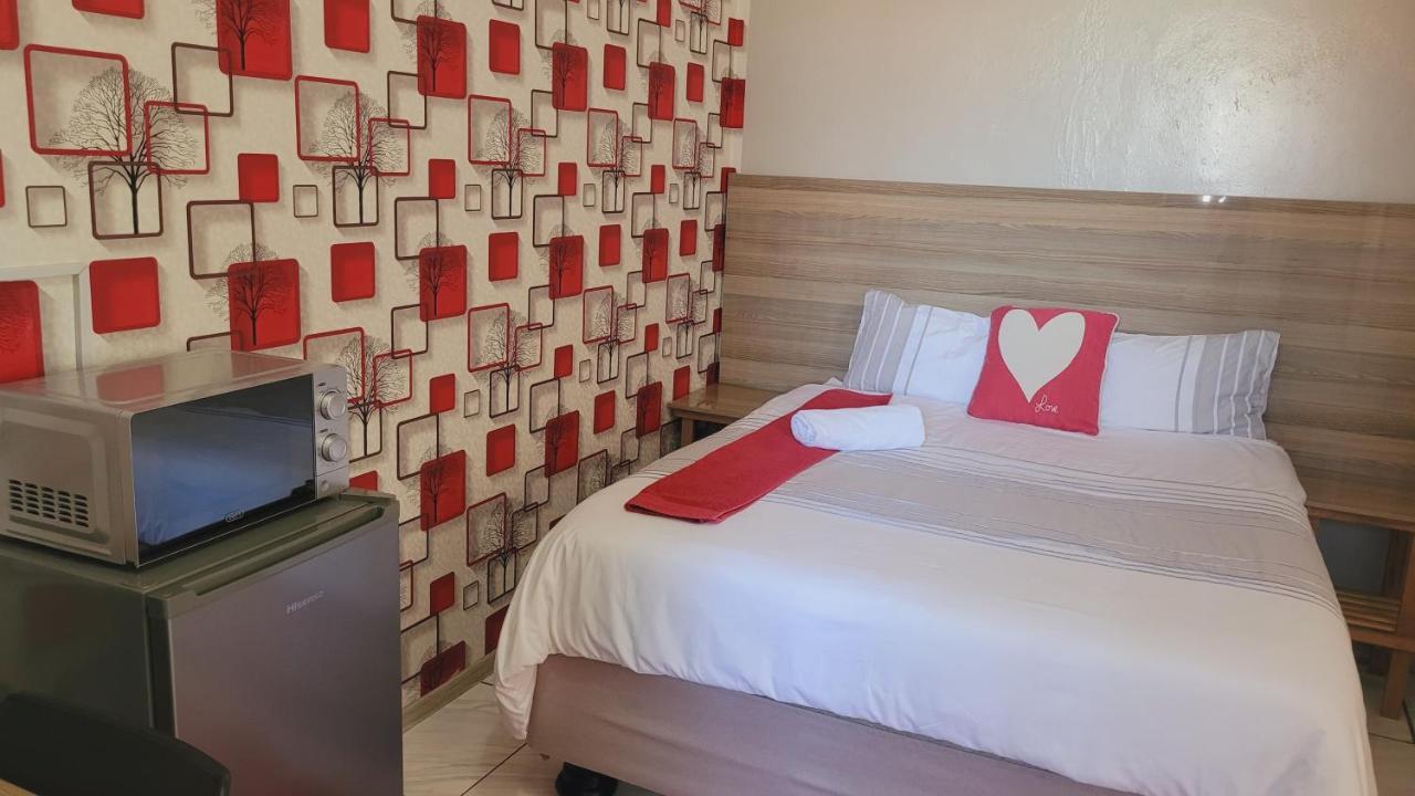 Pab-Love Guest House Kuruman Exterior foto