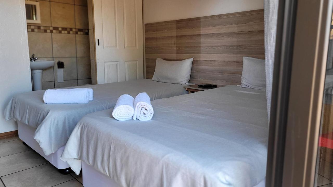 Pab-Love Guest House Kuruman Exterior foto