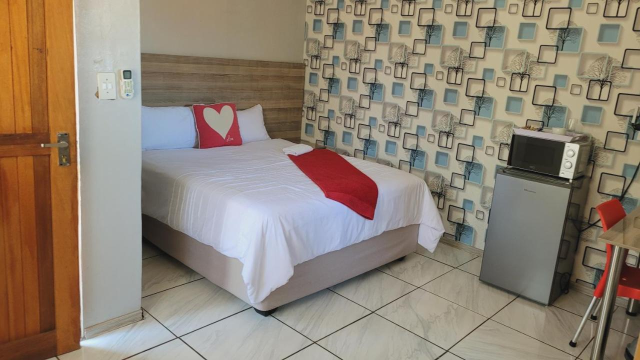 Pab-Love Guest House Kuruman Exterior foto
