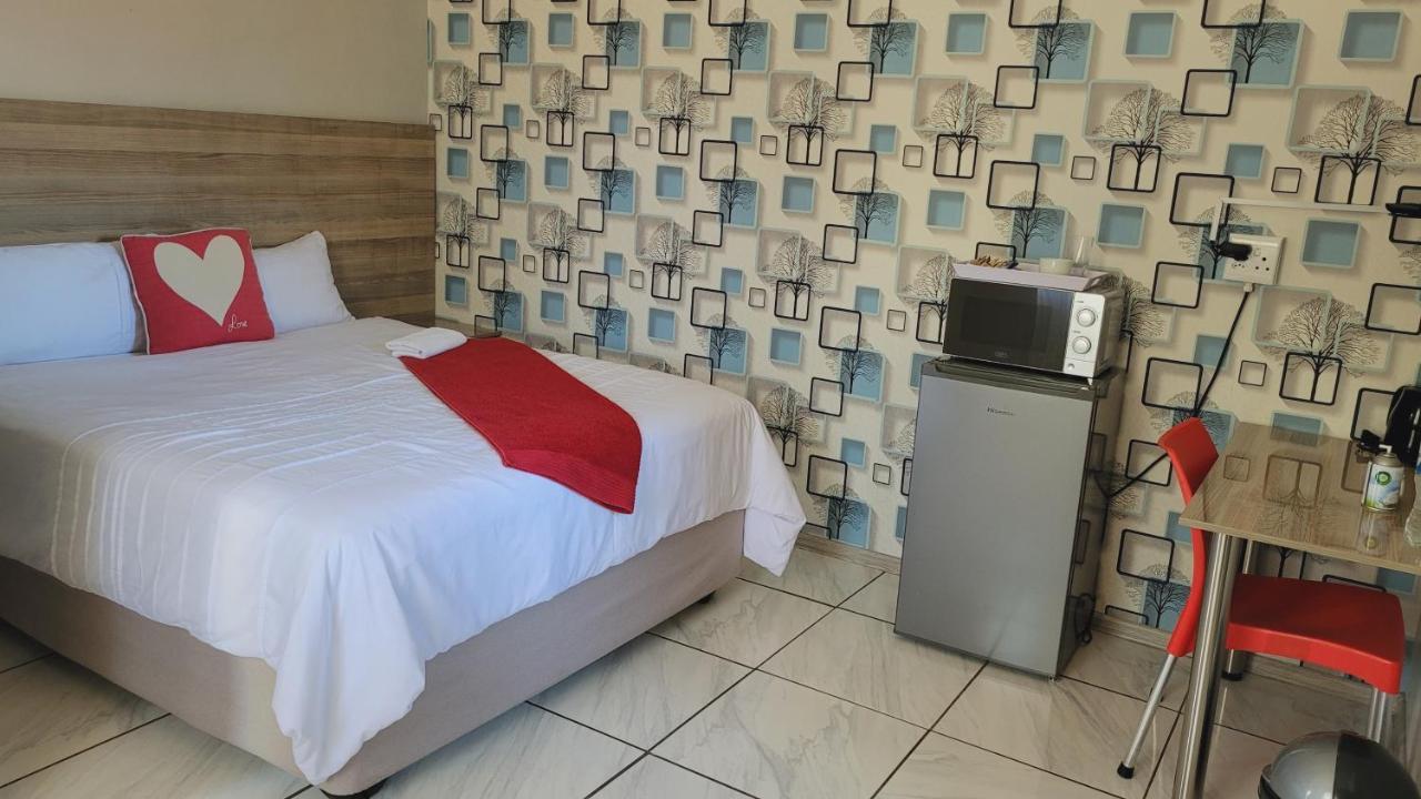 Pab-Love Guest House Kuruman Exterior foto