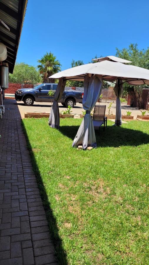 Pab-Love Guest House Kuruman Exterior foto