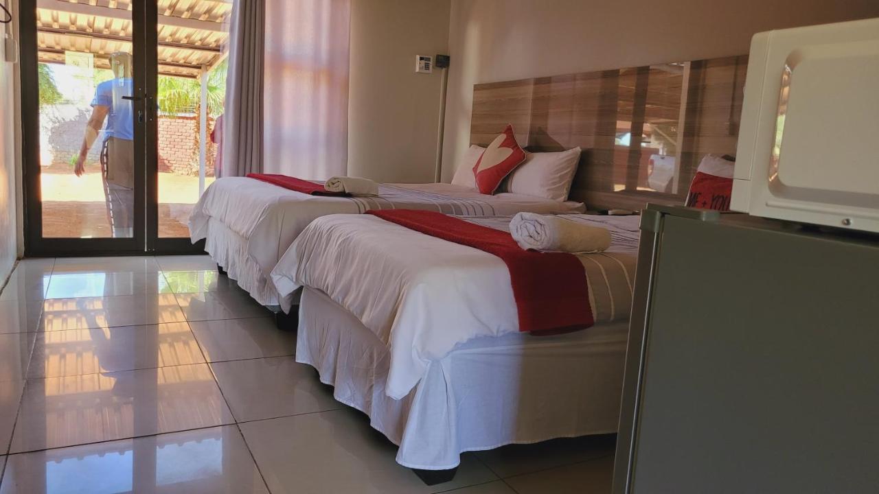 Pab-Love Guest House Kuruman Exterior foto