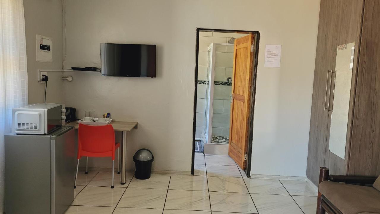Pab-Love Guest House Kuruman Exterior foto